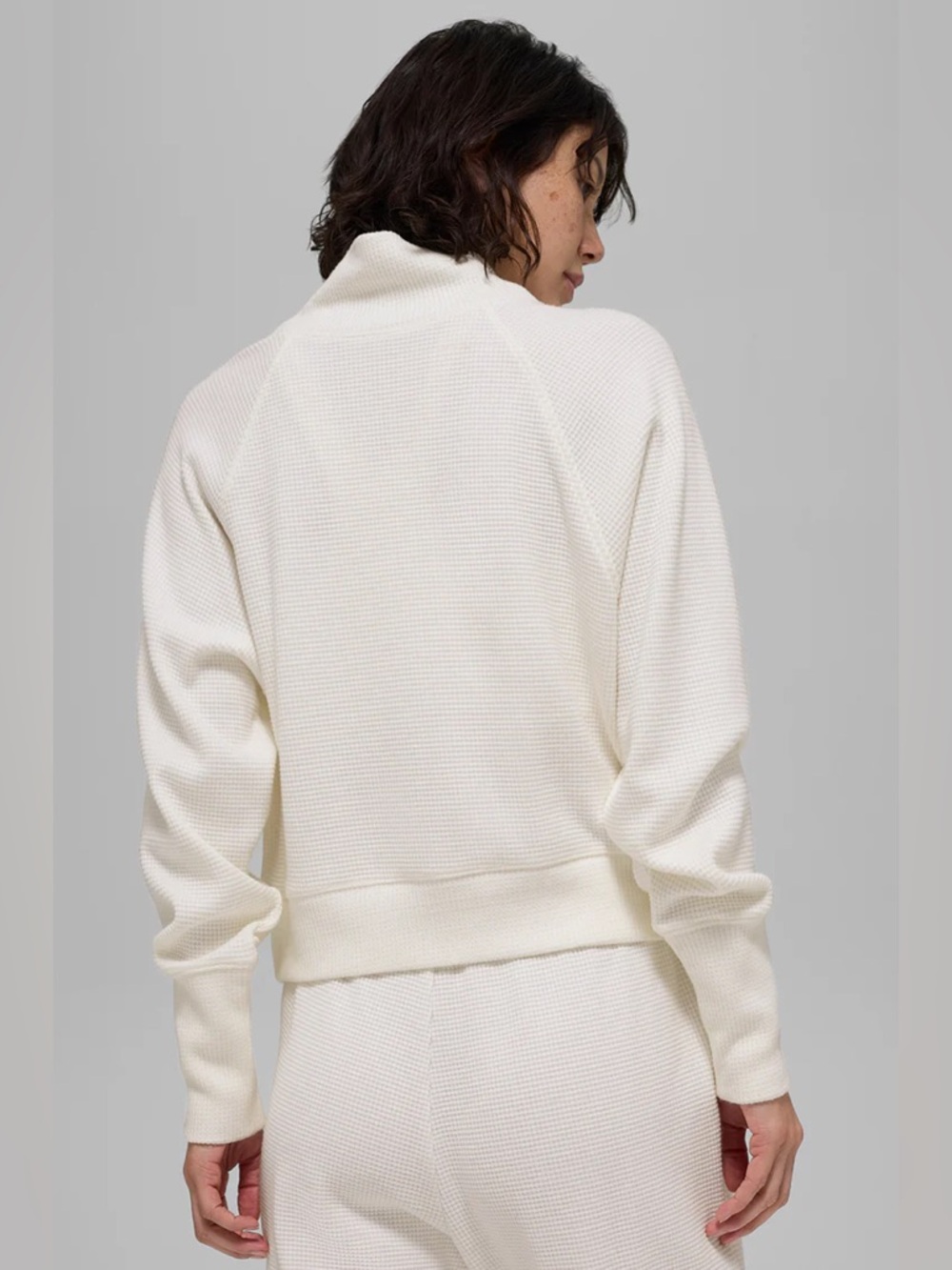 Alo Waffle Weekend Escape Mock Neck Sweater and Jogger Set, lvory XS 🧇 - Picture 15 of 16